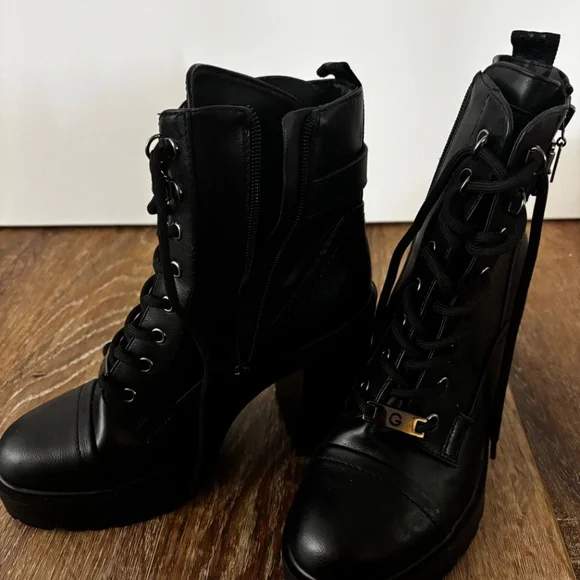 Guess Chunky Combat Boots - Picture 5 of 7